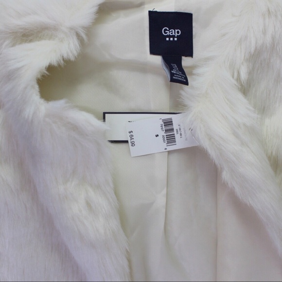 Gap NWT Faux Fur Natural Ecru Oversized Open Vest Small Medium Bloggers Favorite - Picture 10 of 11